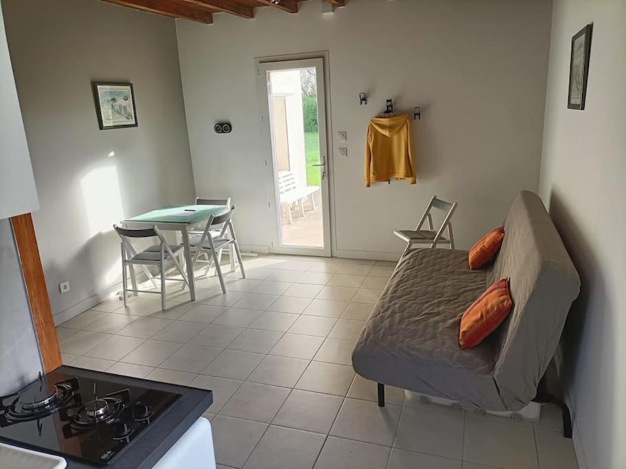 Studio + Combles Amenages Fontet Εξωτερικό φωτογραφία